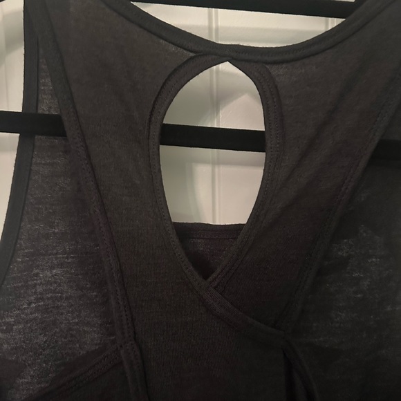 Mossimo Tank Medium - Picture 4 of 5